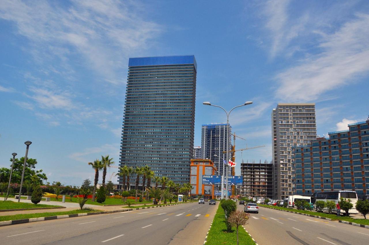 Orbi Beach Tower Aparts Batumi Exterior foto