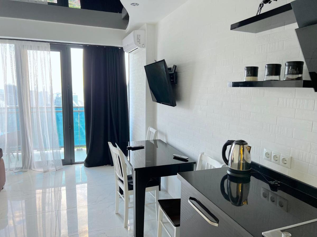 Orbi Beach Tower Aparts Batumi Exterior foto