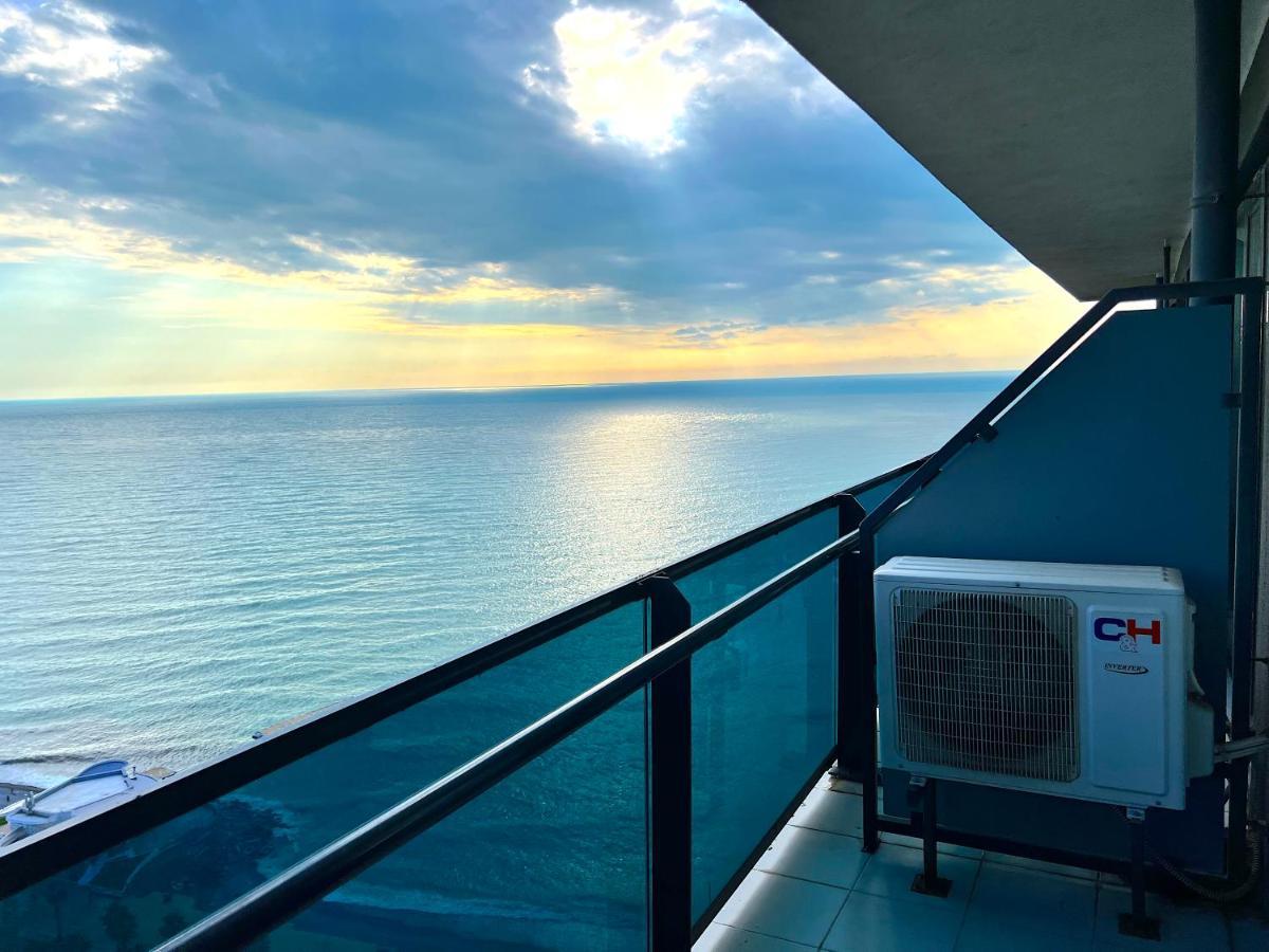 Orbi Beach Tower Aparts Batumi Exterior foto