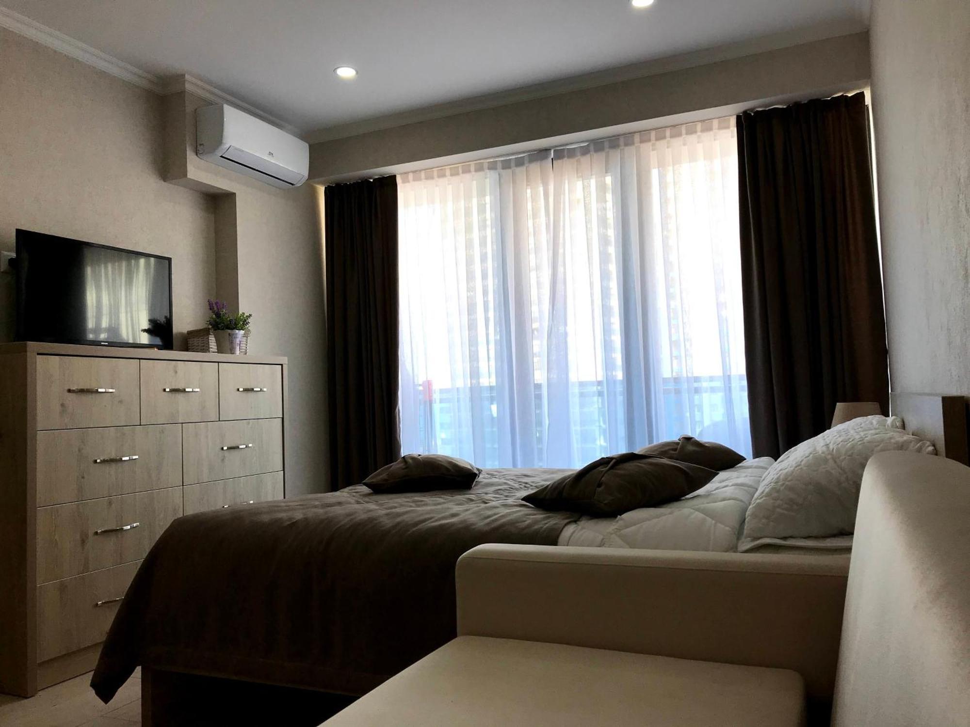 Orbi Beach Tower Aparts Batumi Exterior foto